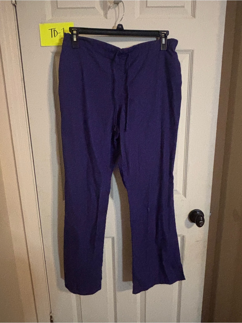 Cherokee scrub  Relaxed Drawstring Pants in Purple